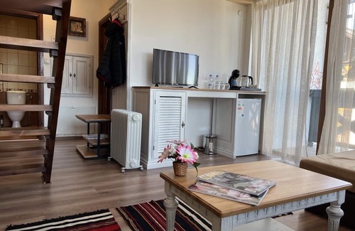 Shiligarnika Apartamento | Room in Apartment - Granat Maisonette - Next to Gondola Lift, Ideal for 4 Guests