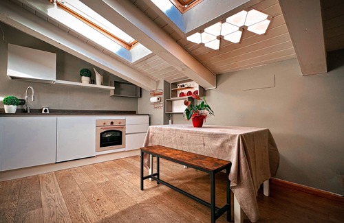 Ravenna Apartamento | Room in Apartment - The Sweet Attic of Lu in the Historic Center