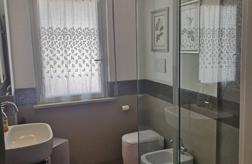 Cremona Casa | Room in Apartment - Villa Piera Holiday Home in Cremona Apartment With Independent Entrance