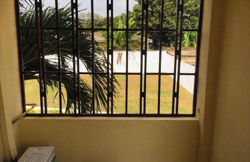 Accra Casa | Room in B&B - Double Room With Balcony