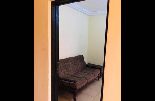 Accra Casa | Room in B&B - Double Room With Sitting Area