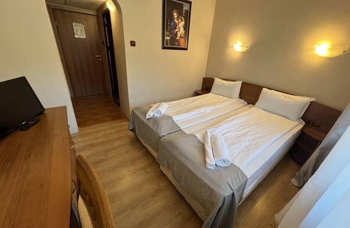 Borovets Cama Y Desayuno | Room in B&B - Hotel Moura Double Room N5167