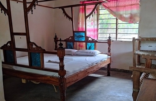 Gede Casa | Room in B&B - Mida Creek Eco Camp 1