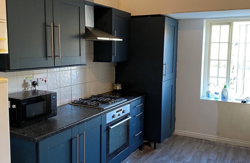 Coventry Apartamento | Room in CV1 Fargo Village with private bathroom