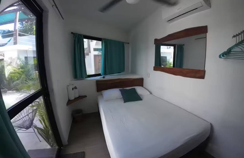 Mario Villanueva Madrid Cama Y Desayuno | Habitación frente a la alberca + Desayuno -Bacalar
