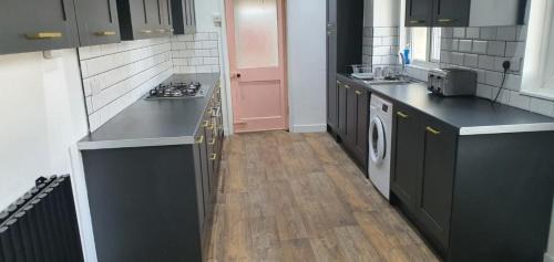 Leicester Casa | Room in Guest room - Cozy Single Room in Leicester