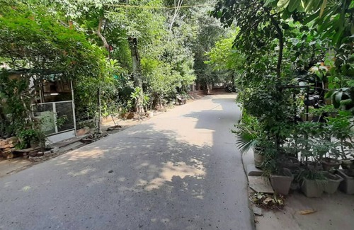 Barakhamba Casa | Room in Guest Room - Posh S Delhi Foreigners Area, Lajpat Nagar