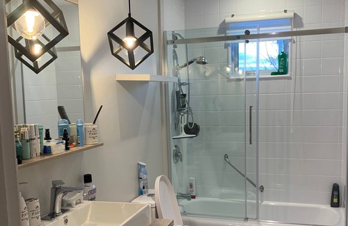 Paspebiac Casa | Room for Renting Inside House - Without Breakfast Provided
