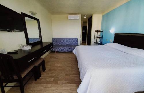Zona Hotelera Casa | Room in Guest room - Studio 502 inside Cancun Resort