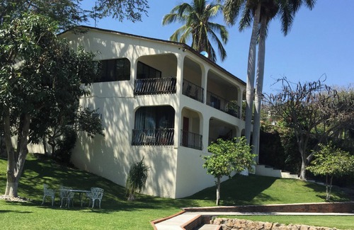 Tequesquitengo Casa | Room in House - Dream House on Lake Tequesquitengo