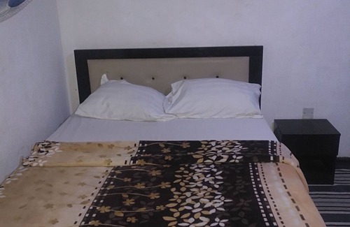 Gbagada Casa | Room in House - Unrivaled Comfort at Val's Residence With King-sized bed