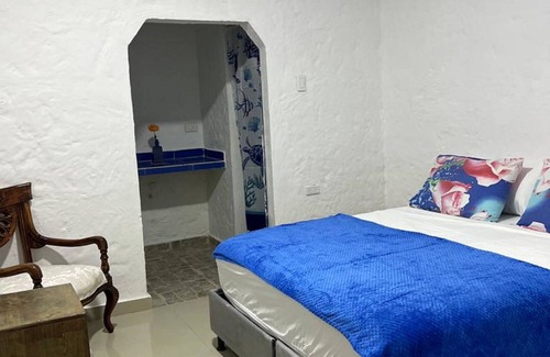 Torices Casa | "room in Lodge - Tr-a1d Hostel Room Near Castillo San Felipe With Pool and Wifi"