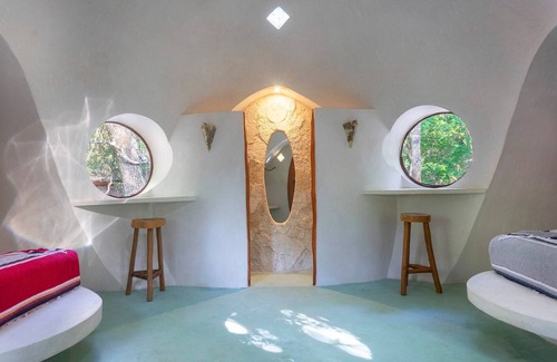 Soliman Bay Cabina | Room in Lodge - Unique Jungle Dome 2 Queen Beds