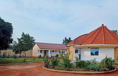Gulu Casa | Room in modern round house in big green compound only 10 minutes from Gulu city