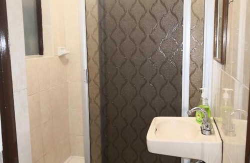 Barrio del Cerrillo Casa | Room in House - Awesome King Room In City Center