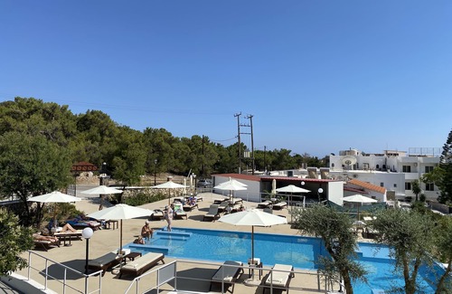 Pefkos Apartamento | Room in Studio - Rock Garden Apartments - 2 Steps From the Beach