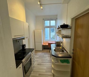 Gamle Oslo Apartamento | Room in the city center!