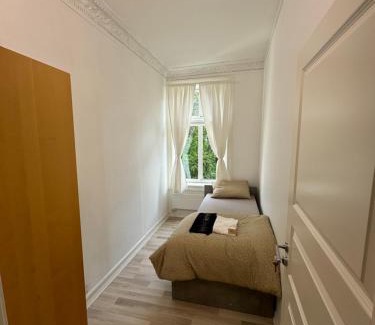 Gamle Oslo Apartamento | Room in the city center!