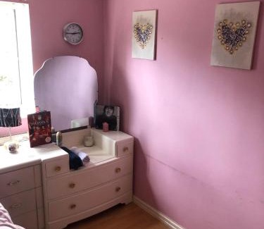 St Helens Cama Y Desayuno | Room in town centre