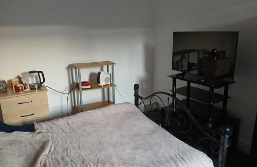 St Helens Casa | Room in town centre
