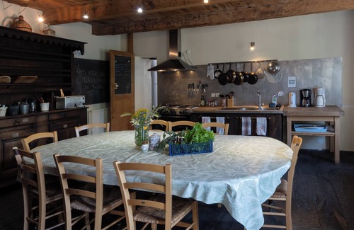 Valgorge Apartamento | Habitación 'La Ferme De Chalas - Coucoulude' con piscina compartida, terraza compartida y Wi-Fi