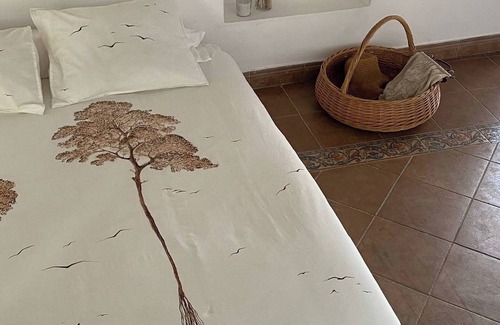Alzira Casa | Room-magnolia Loft Getaway With Rustic