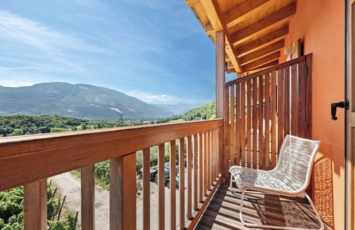 Isera Apartamento | Habitación 'Maso Fiorini 8' con vistas a la montaña, Wi-Fi y aire acondicionado