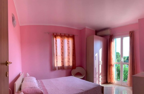 Ligo Cama Y Desayuno | Habitación 'Matrimoniale' con vistas a la montaña, Wi-Fi y aire acondicionado.