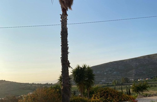Montallegro Apartamento | Room 'Monte Suso' with sea view, shared terrace and air conditioning