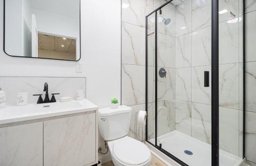 Shaughnessy Village Apartamento | Room n7-Apartment 1 in a SHARED apartment in downtown Montreal