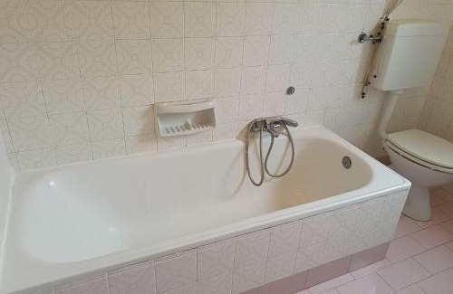Cardano al Campo Casa | Room near Malpensa Airport