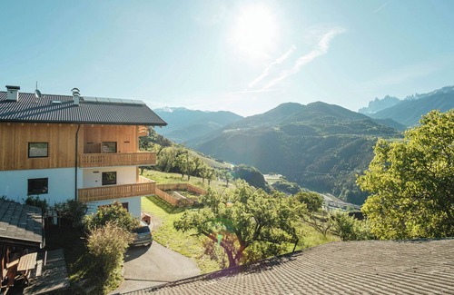 Velturno Apartamento | Habitación 'Oberhemberger Hof Dreier' con vistas a la montaña, terraza compartida y Wi-Fi