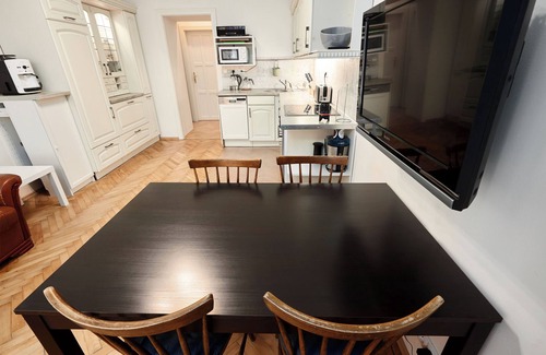 Josefov Apartamento | Room & Parking Assistance