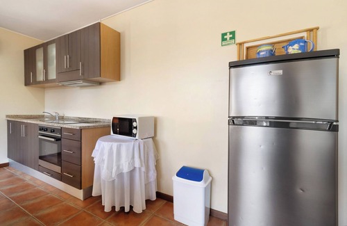 Amares Apartamento | Habitación 'Quarto 6 - Quinta Da Ataíde' con vistas a la montaña, Wi-Fi y aire acondicionado.
