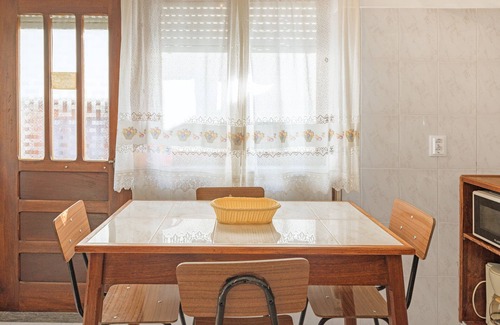 Baiona Apartamento | Habitación 'Quarto Verde' con balcón y Wi-Fi
