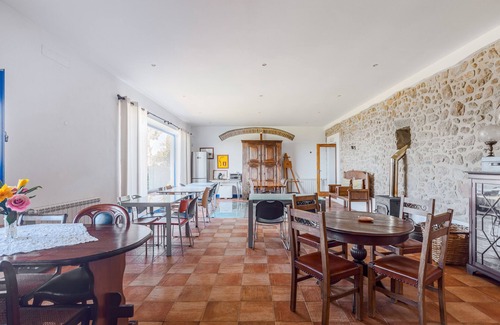 Elvas Casa | Habitación 'Raposa' con piscina compartida, Wi-Fi y aire acondicionado