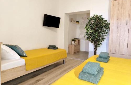 Ploce Casa | Room 'Šima' with private bathroom and free air-conditioned summer kitchen