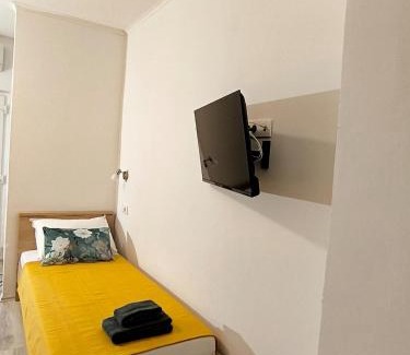 Ploce Casa | Room 'Šima' with private bathroom and free air-conditioned summer kitchen