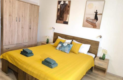 Ploce Casa | Room 'Šima' with private bathroom and free air-conditioned summer kitchen
