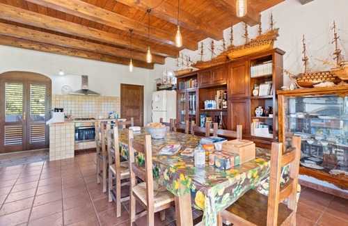 Massama Apartamento | Room 'Sud' with Shared Terrace, Wi-Fi and Air Conditioning