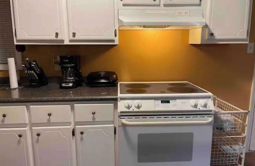 Jackson Casa | Room to Relax, spacious 1 Bedroom,Washer/Dryer,
