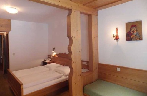 Schoenberg im Stubaital Hotel | Room - Type BF - Hotel Handl ***