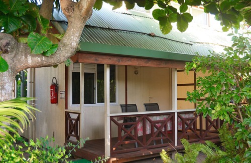 Moorea-Maiao Apartamento | TARIFA MAHEATA Vai Iti bungalow 2 invitados, cocina privada baño acceso a la playa