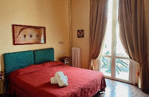 Viareggio Casa | Room in Guest Room - Versilia Mare Amore 1923