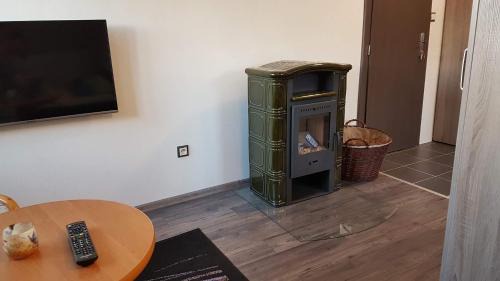 Strba Apartamento | Room with a High Tatras view and Fireplace
