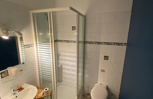 Le Camas Apartamento | Room with garden – Calm and central to Marseille