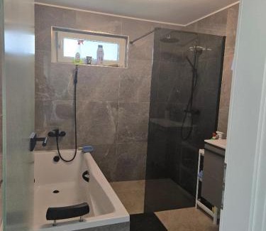 Roeser Casa | Room, with Internet, in Crauthem-Roeser , Luxembourg
