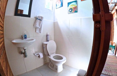 Cartagena Apartamento | Habitación con baño privado- Vista al mar