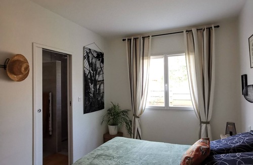 Audenge Cama Y Desayuno | House with large terrace and absolute calm