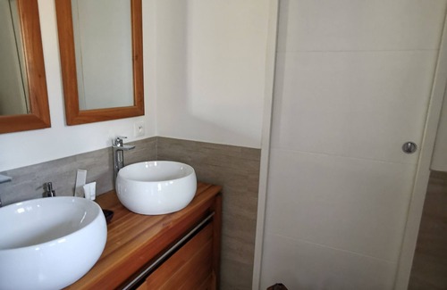 Audenge Cama Y Desayuno | House with large terrace and absolute calm